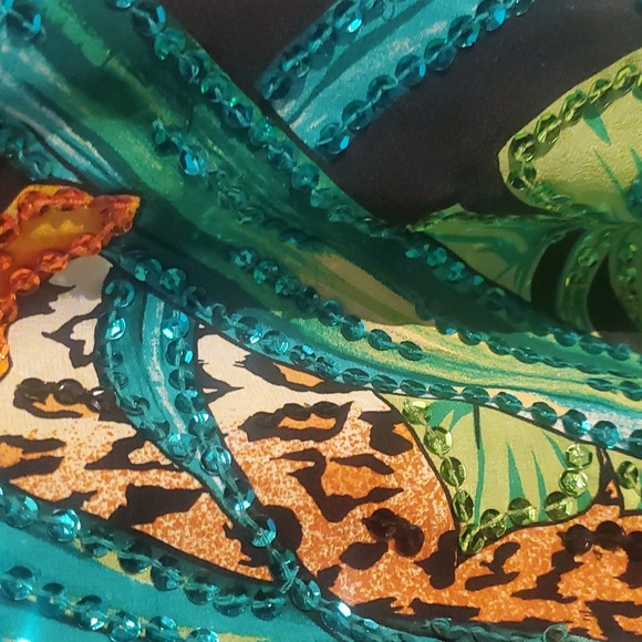 Like new! 100% silk Diane Gilman sequined tropical blouse - Picture 4 of 10